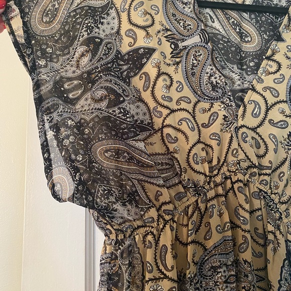 Adorable boho plus size top 2X 🪶 - Picture 4 of 6